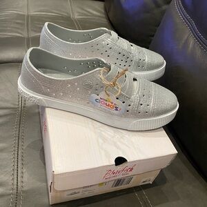 Blowfish girls slip on shoes, silver metallic, size 5